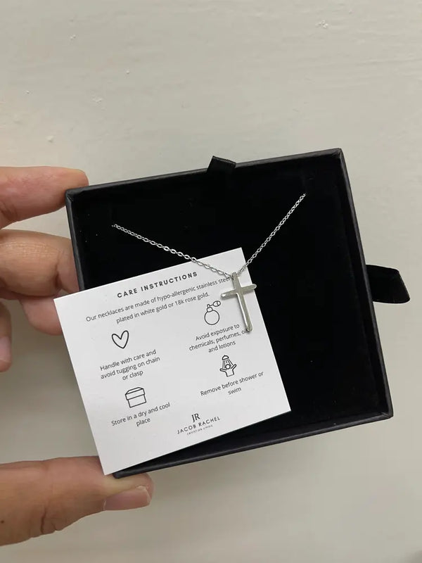 Elegance Cross Pendant Necklace | White Gold