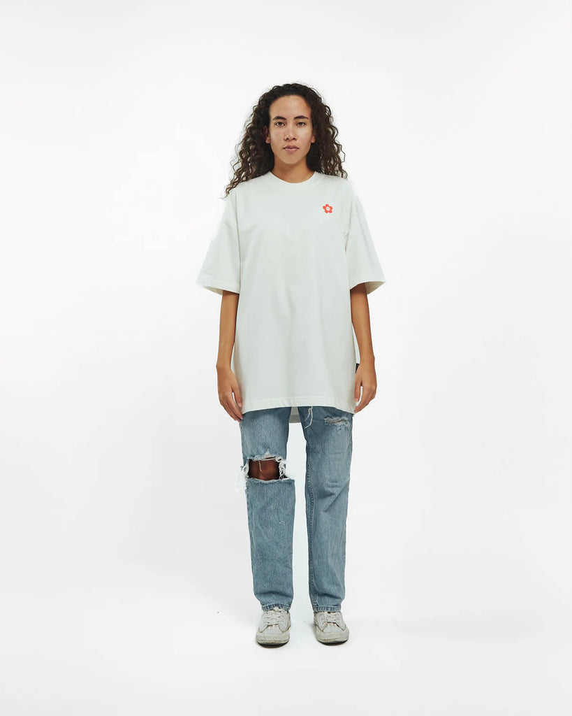 Jesus is King (White) | T-Shirt